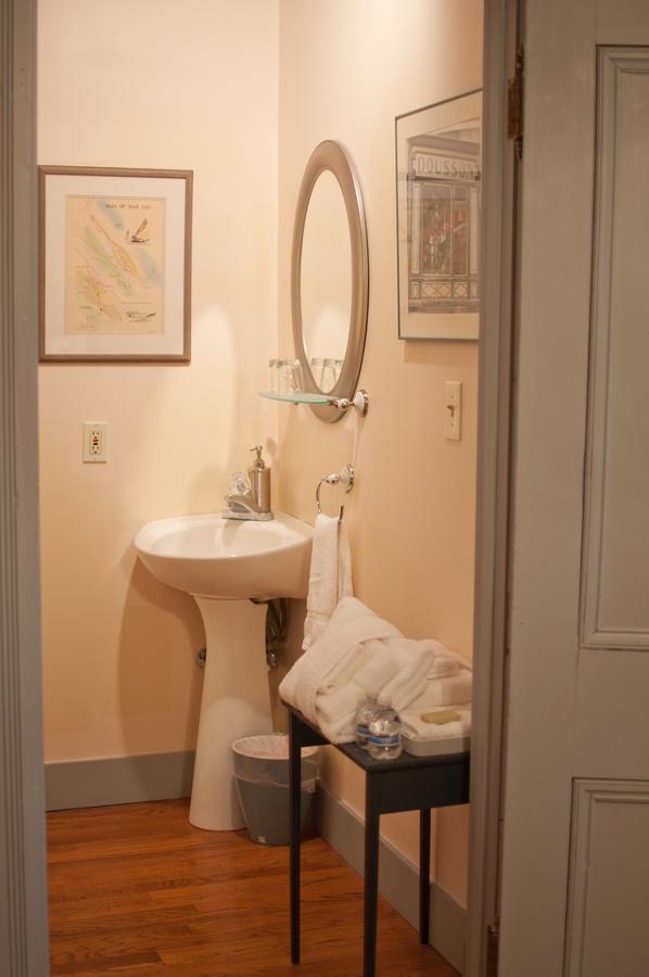 Main Street Inn Parkville Ngoại thất bức ảnh